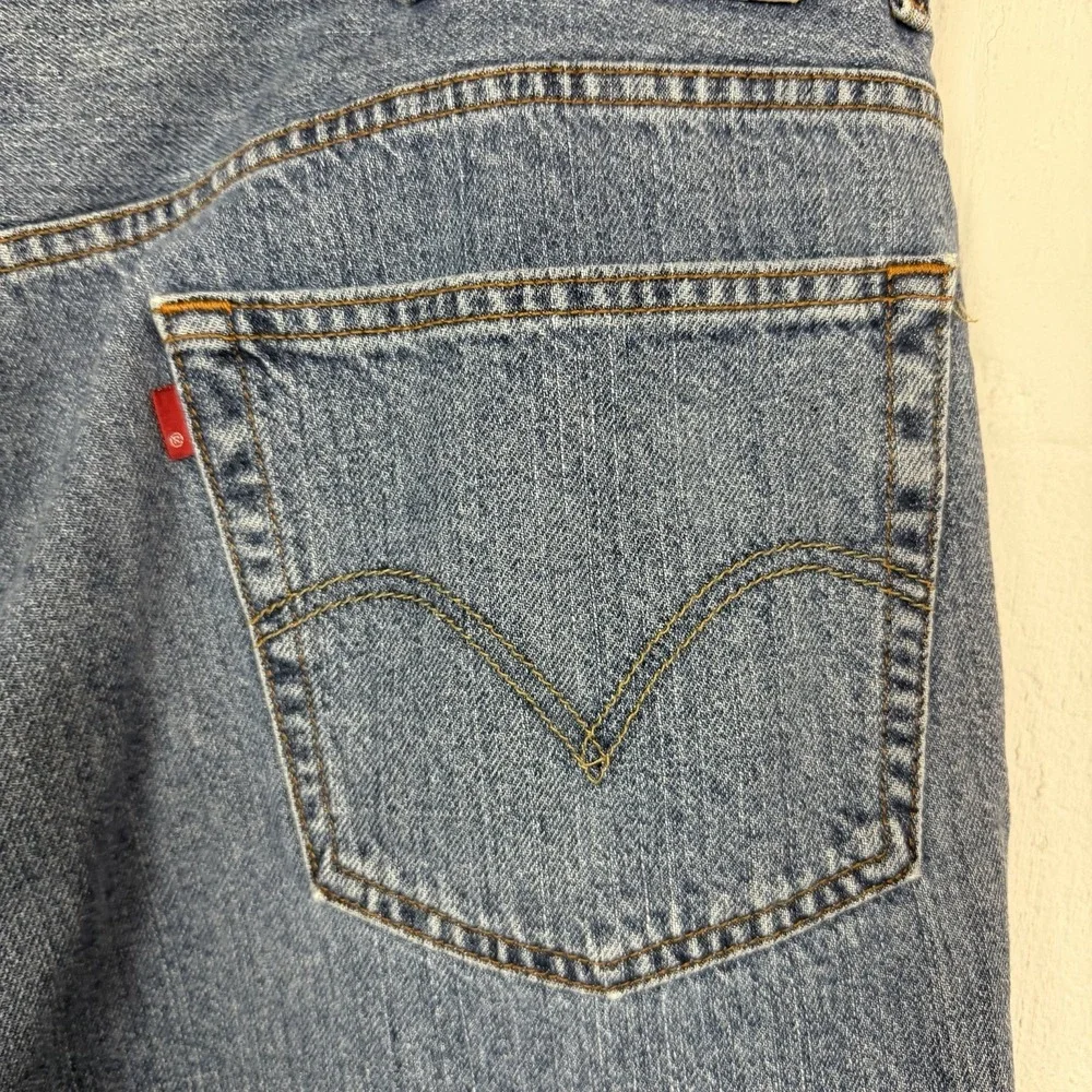 Vintage Levi's Men's 505 Regular Fit Denim Jean Shorts Jorts Y2K 90s Retro SZ 42